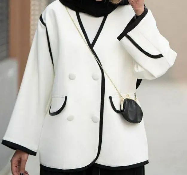 Katie coat model (3)