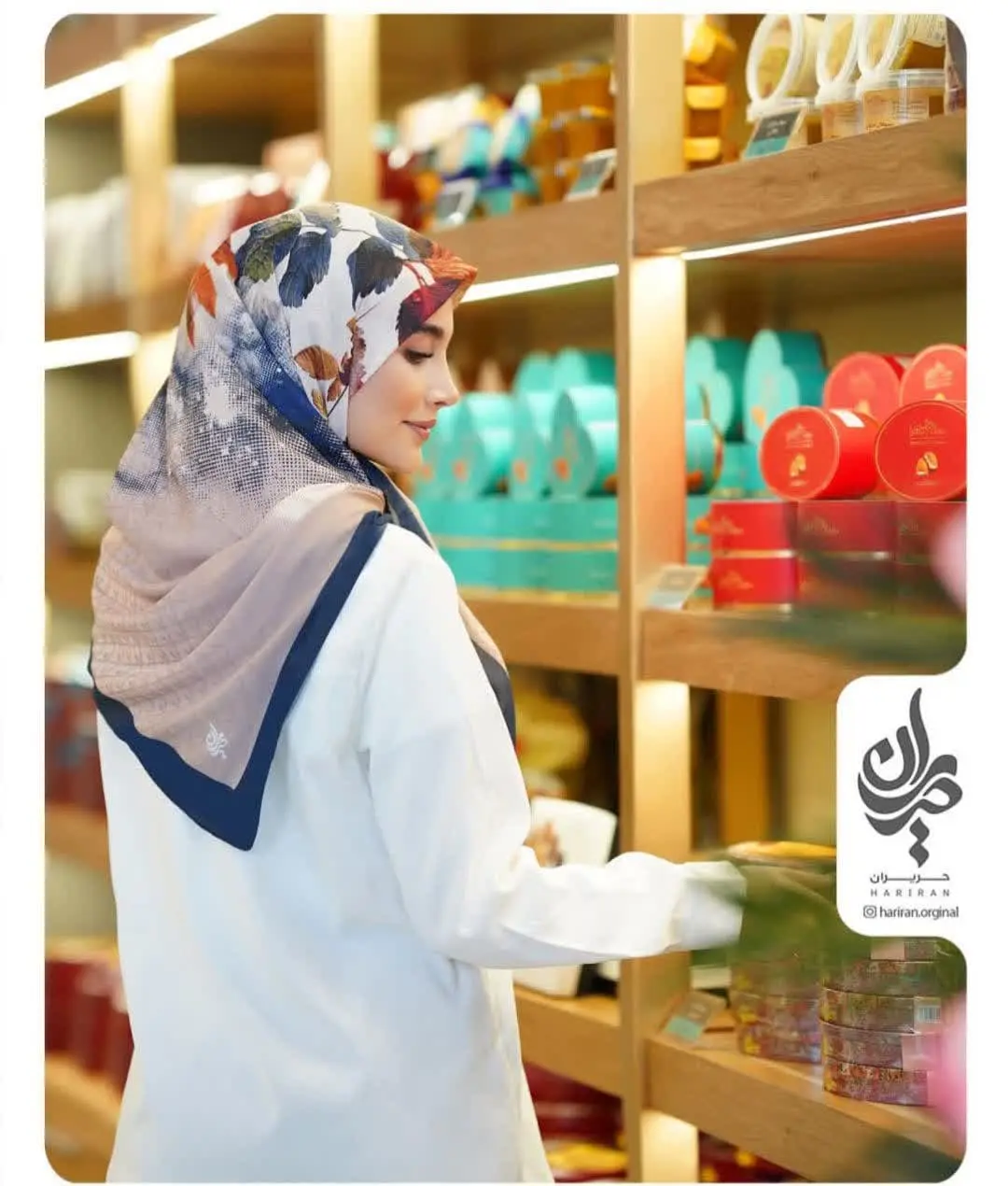 Girls_ scarf model (41)