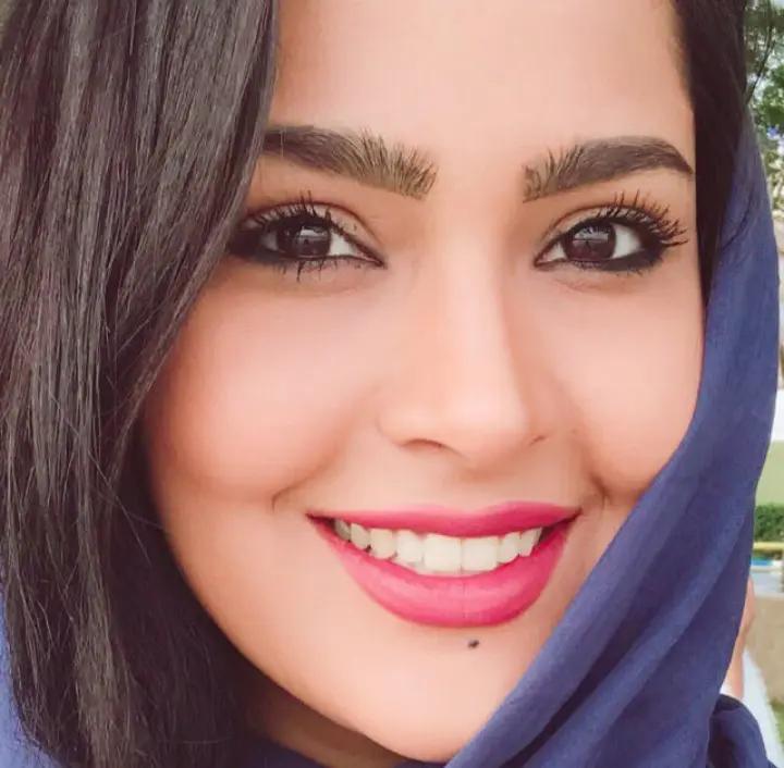 Setayesh Rajaeinia  (15)