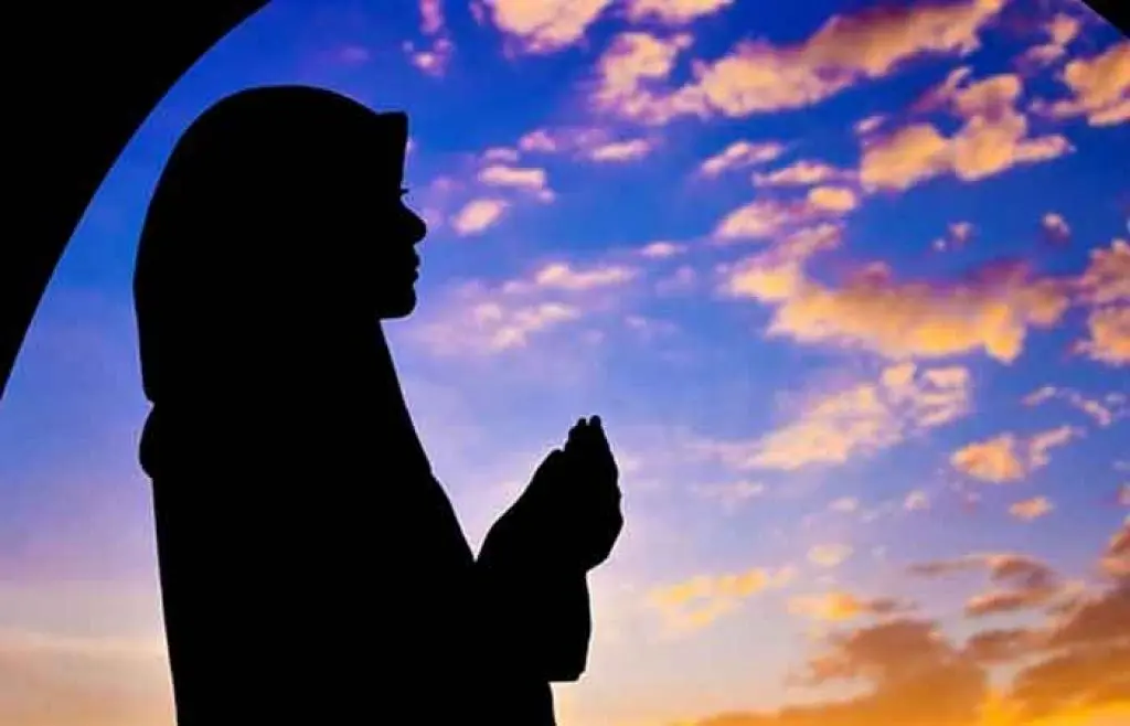 داشتن-حضور-قلب-در-نماز-1024x658