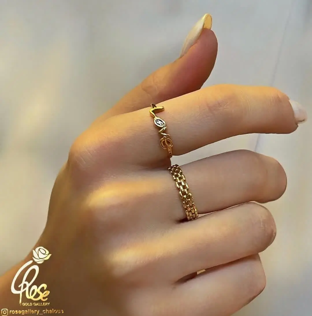 Gold ring model (46)
