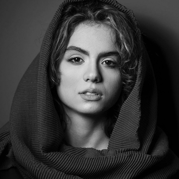 سارا حاتمی