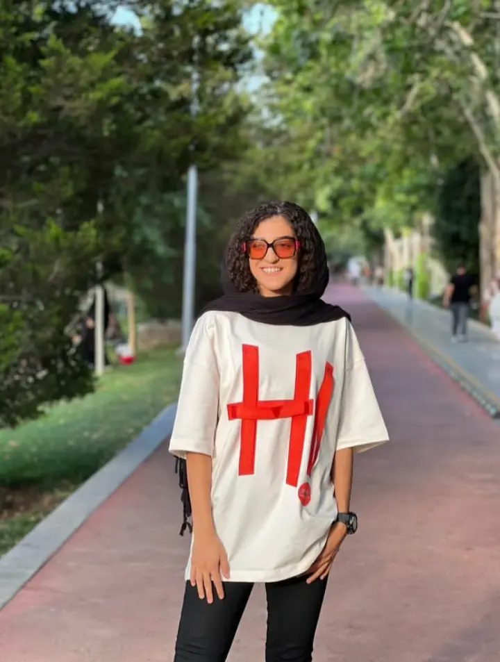 Hajar Safarzadeh (12)
