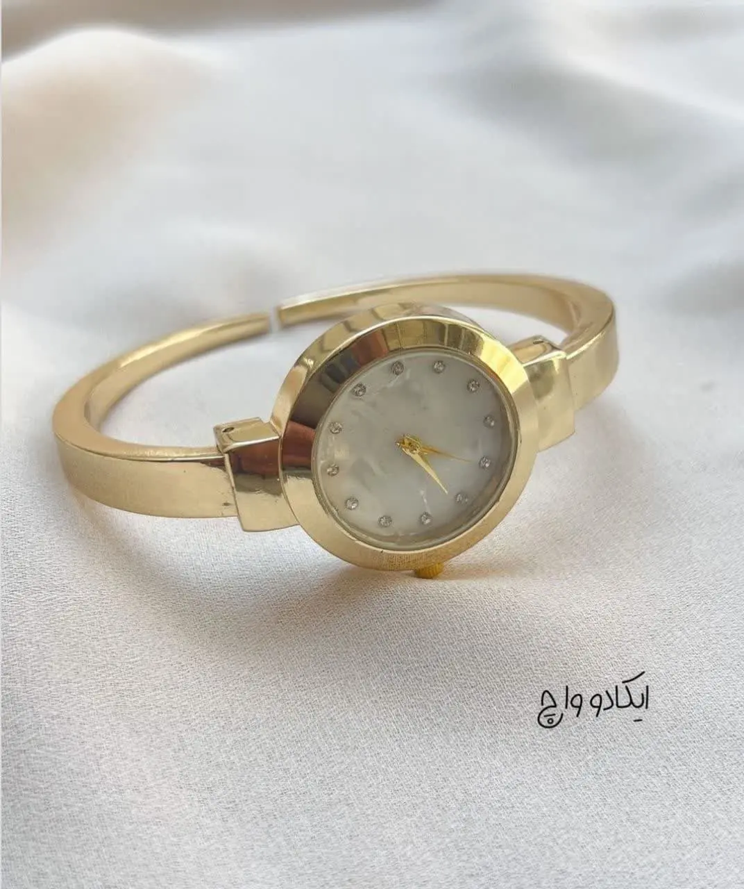Women_s watch model (7)