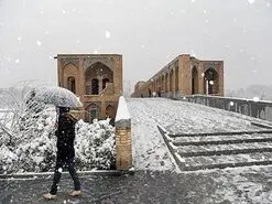 چشم اصفهان به برف روشن شد