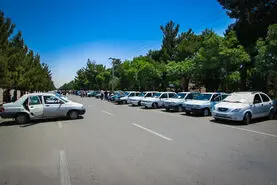 بازار خودرو اصفهان در محاصره دلال‌ها؛ قیمت واقعی خودرو کجاست؟