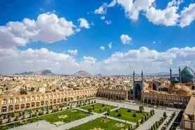 همه نگران اصفهان به جز…