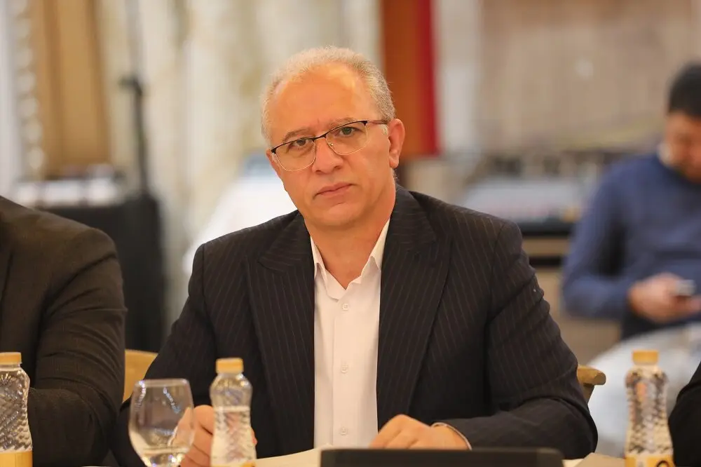 گره گرانی در دست تولیدکنندکان و واردکنندگان؛ نظارت نباید به انتهای زنجیره توزیع محدود شود