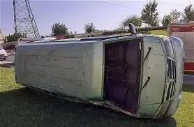 ۸ مصدوم بازمانده از واژگونی خودروی ون