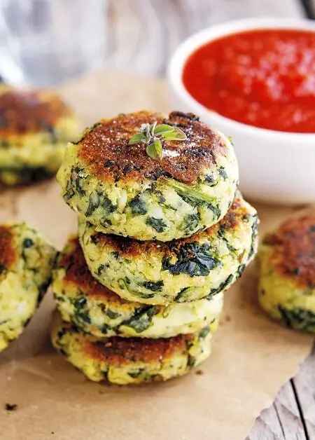 طرز تهیه کوکو اسفناج و سیب زمینی | غذایی ساده، سالم و خوشمزه