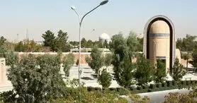امین التجار، امانتدار سیاسی و اقتصادی نصف جهان
