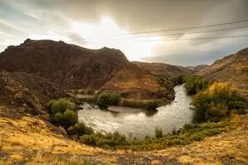 جمعی از کشاورزان اصفهان خواهان اعلام زمان تخصیص آب برای کشت پاییزه شدند