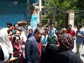 باران کوثری رای خود را به صندوق انداخت