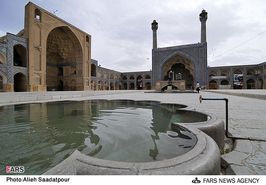 توجه به هویت شهر در معماری سلجوقی و صفوی اصفهان