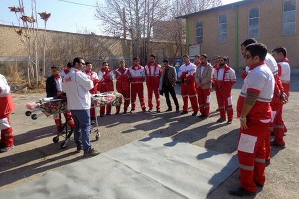 امدادرسانی به ۱۸۳ حادثه دیده توسط امدادگران هلال احمر اصفهان