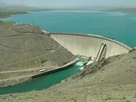 خروجی آب سد زاینده رود امروز کاهش می یابد