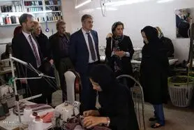 ۱۳ مغازه در مجتمع تجاری اداری ولی‌عصر کاشان سوخت