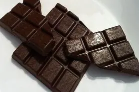 شکلات تلخ عوارض افزایش سن را کاهش می‌دهد