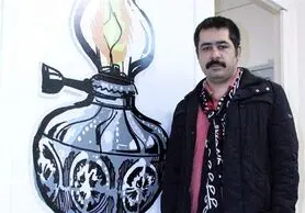 راه طنزنویسی از روزنامه‌نگاری آغاز می‌شود