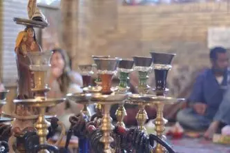 قهوه خانه ها جواز عرضه قلیان را ندارند