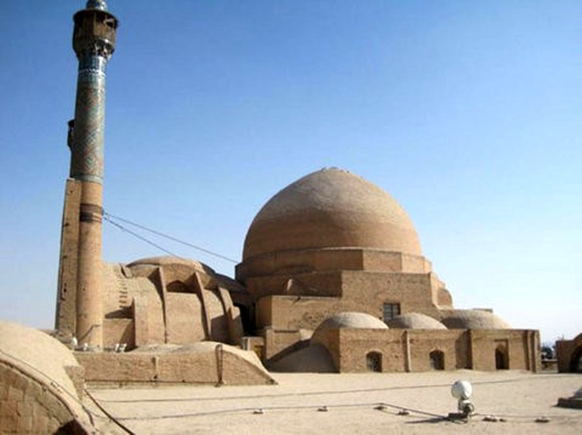 مرمت بام مسجد جامع اصفهان با اعتباری معادل ۱۵۰ میلیون تومان آغاز شد