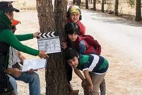 پوستر فیلم «قهرمانان کوچک» رونمایی شد