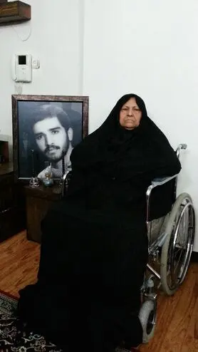 دیدار مادر شهید و فرزند پس از 33سال انتظار