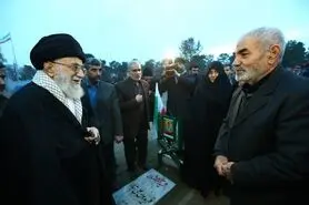 دیدار رهبرانقلاب با یک خانواده شهید آتش نشان حادثه پلاسکو