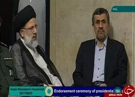اقدام جالب احمدی‌ نژاد در مراسم تنفیذ