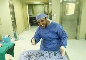 خارج شدن ۳۹ میخ فندک و قیچی از معده یک بیمار