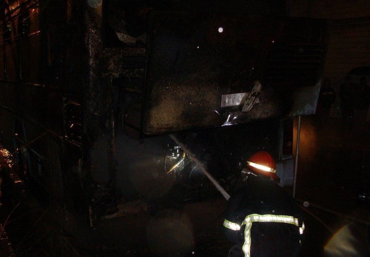 سوختن اتوبوس مسافربری خرم‌آباد در آتش