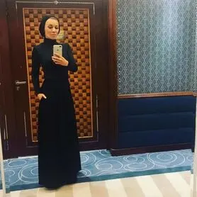 خانم سخنگو با پوشش اسلامی در ریاض