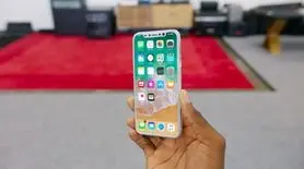 قابلیت جدید آیفون X هنگام شارژ بی‌سیم