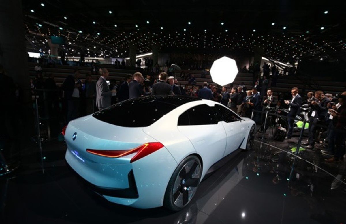 رونمایی BMW از جدیدترین خودرو در نمایشگاه فرانکفورت