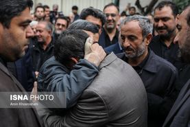 اشک‌های احمدی‌نژاد برای برادرش
