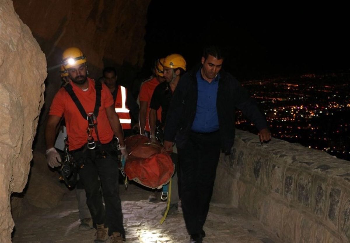 سقوط و مرگ بانوی ۳۰ ساله از کوه صفه اصفهان +  جزئیات