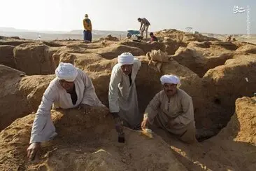 کشف مومیایی با ماسک طلایی در مصر
