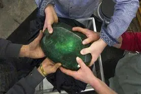 بزرگترین زمرد جهان فروخته شد