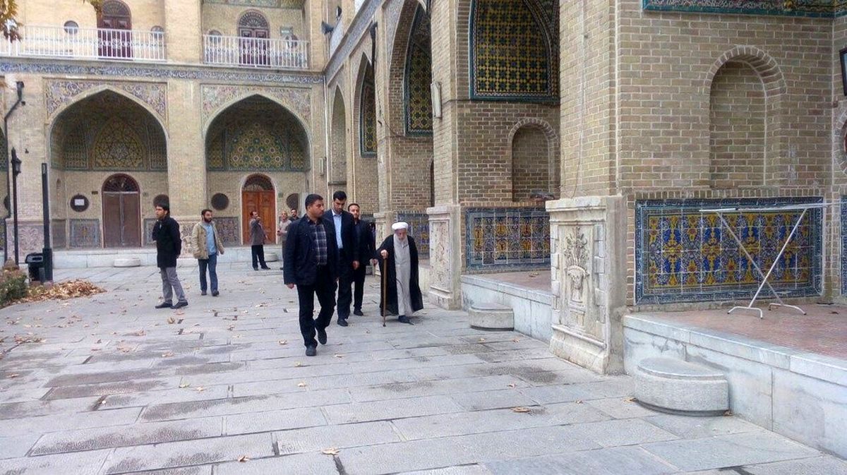 احمدی‌نژاد و جنتی در مراسم ترحیم آیت‌الله حائری شیرازی