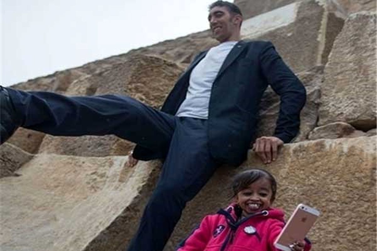 دیدار بلندترین و کوتاه‌ترین زن و مرد جهان در مصر