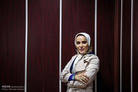 ایرانیان:  اولین زن استنداپ کمدین ایران هستم