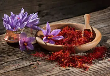 طلای سرخ زیر سایه برندهای خارجی