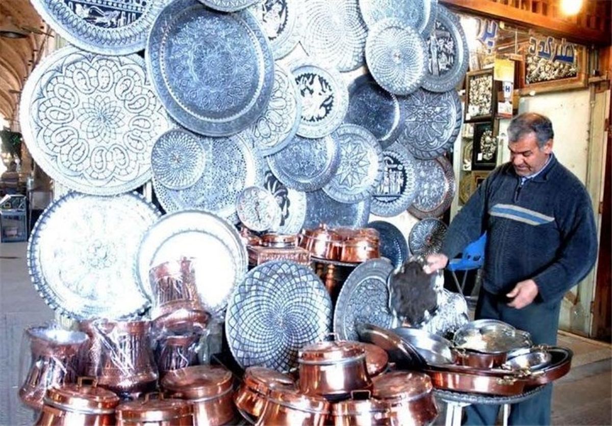 دلایل عدم فروش صنایع دستی در اصفهان باید آسیب‌شناسی شود