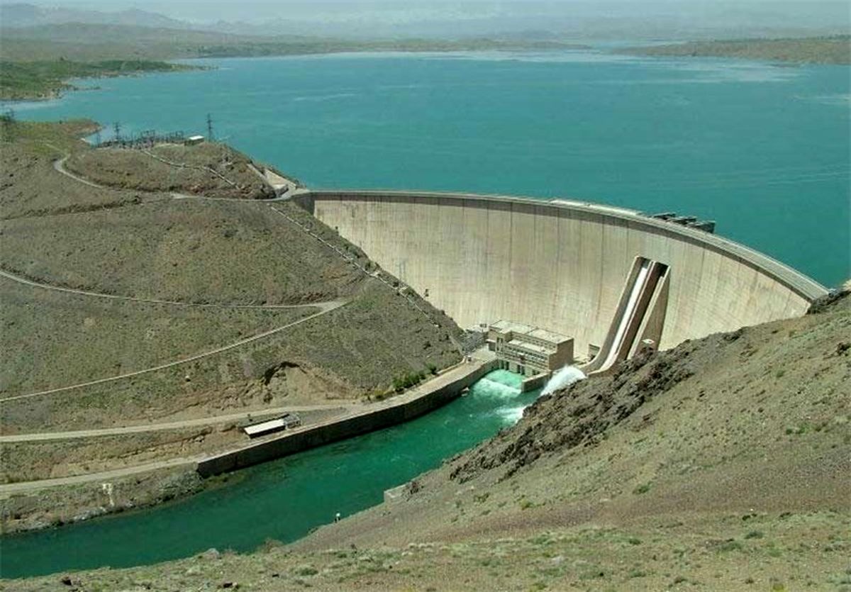 افزایش خروجی سد زاینده‌رود برای آبیاری باغات غرب اصفهان