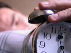 همه چیز‌هایی که درباره خواب باید بدانید / خوابیدن زیاد ضرر دارد؟