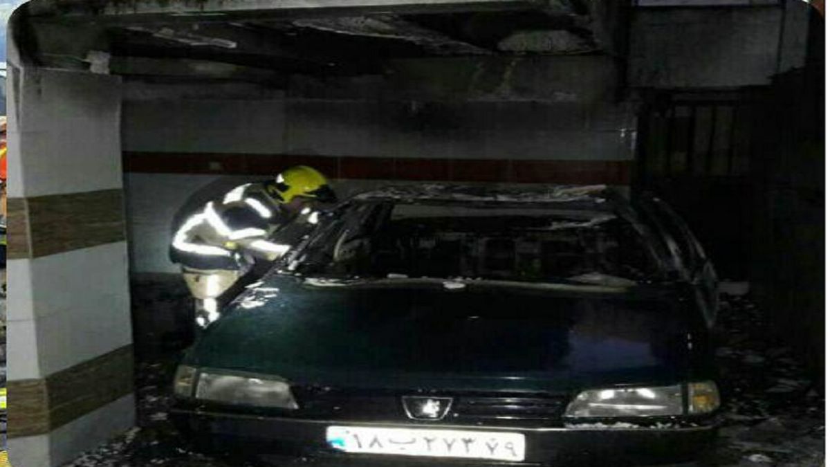 آتش‌سوزی خودرو در قزوین، ۹ نفر را گرفتار کرد + تصاویر