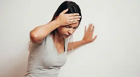 عرق سرد و سرگیجه نشانه چیست؟