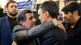 حرکت زیرپوستی یار دیرین احمدی‌نژاد به سمت ریاست‌جمهوری ۱۴۰۰