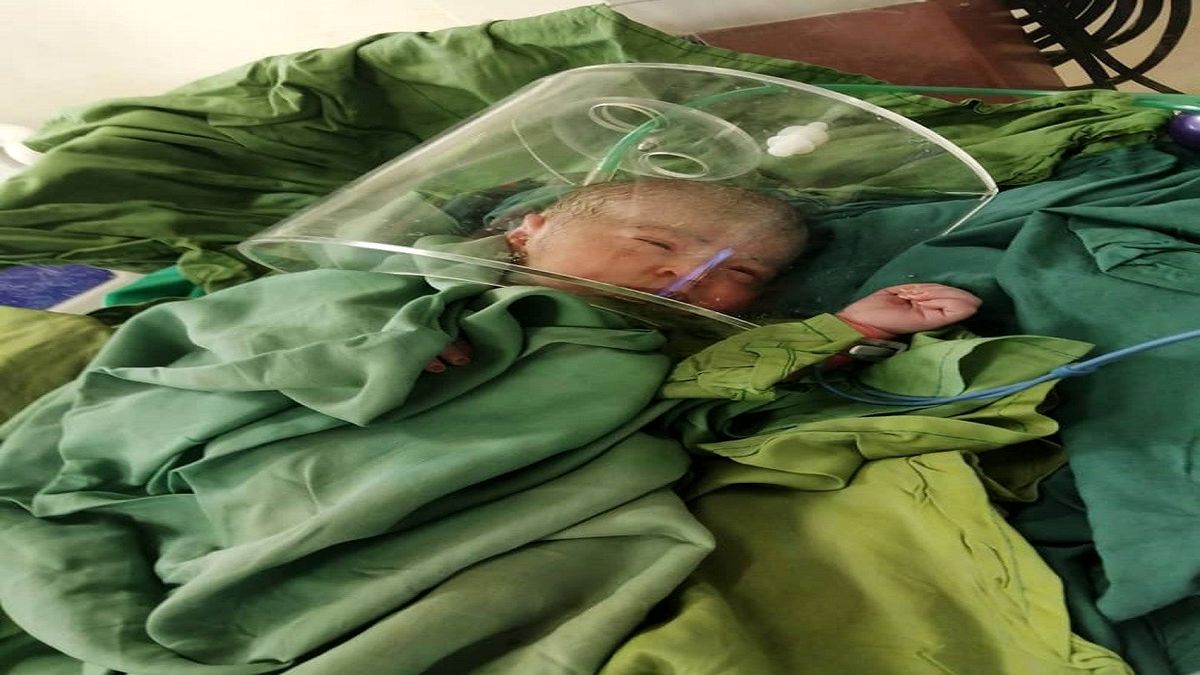 تولد نوزاد عجول سمیرمی در آمبولانس