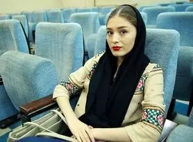 گلایه فرشته حسینی: مادرم حتی نمی‌تواند یک سیم‌کارت داشته باشد!